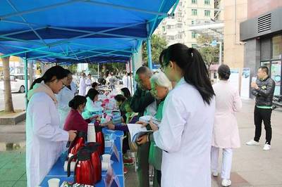 蓮塘迎來(lái)健康春風(fēng) 羅湖醫(yī)院集團(tuán)婦產(chǎn)專家團(tuán)隊(duì)開(kāi)展義診活動(dòng)